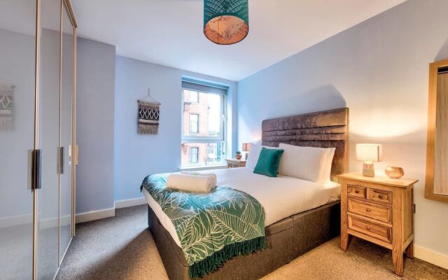 Modern 2 Bed Merchant City Apt With Lift!