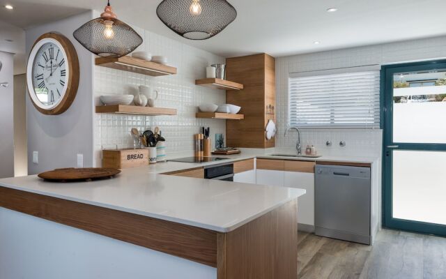 9 on Nautica Camps Bay