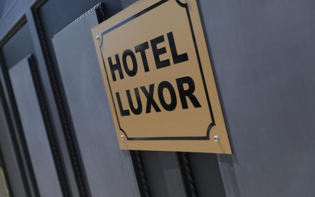 Hotel Luxor