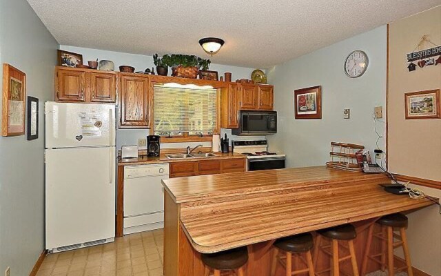 Idyllic Mountain Getaway