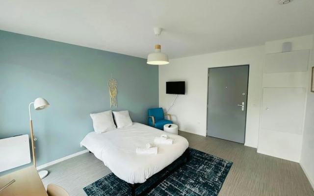 We Live In R - Suite 201