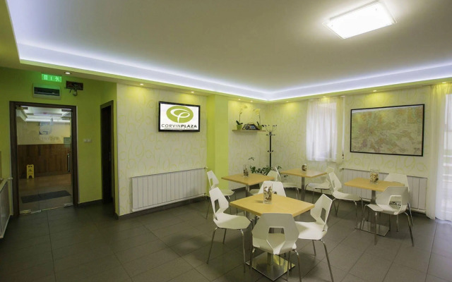 Corvin Plaza Apartments and Suites