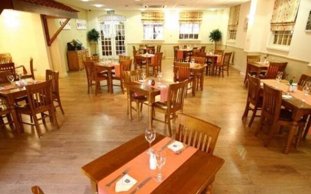 Eden House Hotel