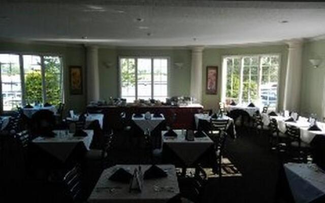 Erie Islands Resort and Marina