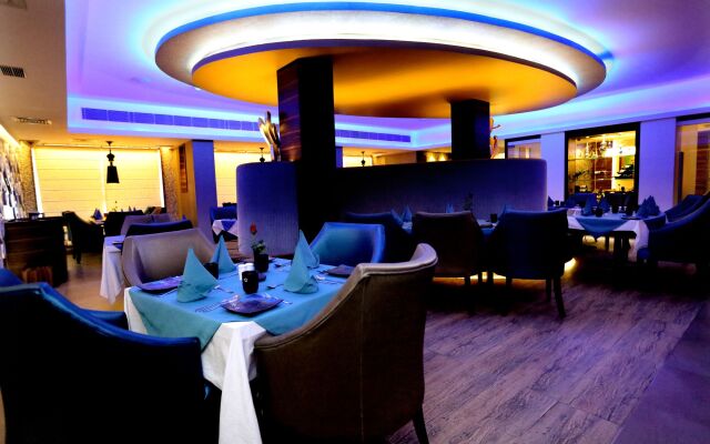 Hotel Swosti Grand
