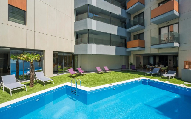 Hyperion City Hotel