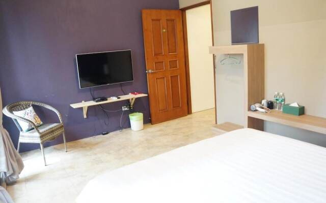 Green Bottle Guest House