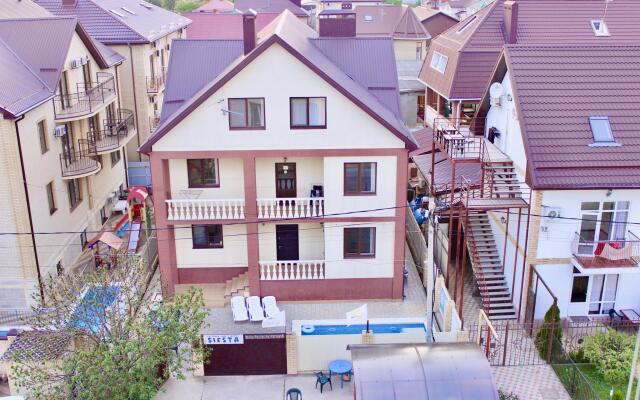 U Morya Siesta Guest house