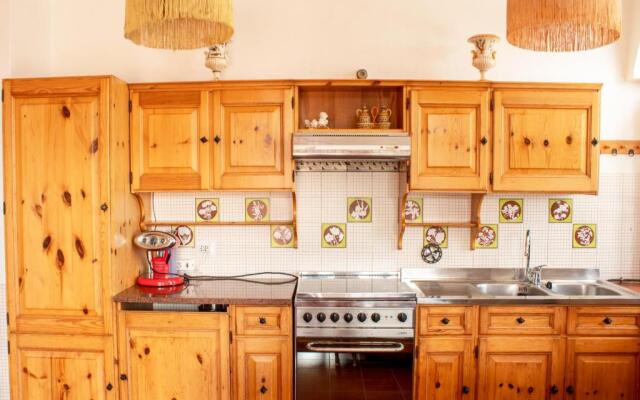 JACUZZI, TERRAZZI & GIARDINO - Relax in Villa