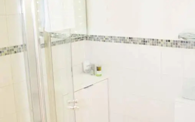 Quixhill - Denstone - Dove Meadow B & B
