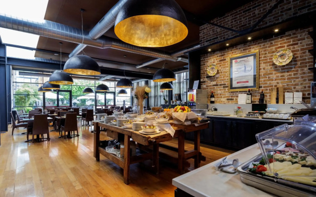 Best Western Falck Village Hotel