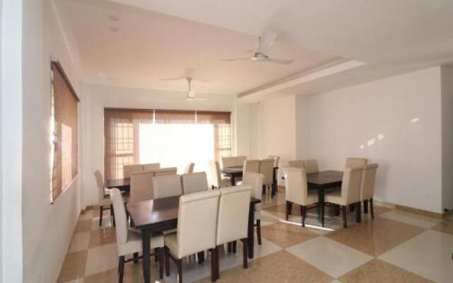 OYO 23161 Hotel Akash Ganga