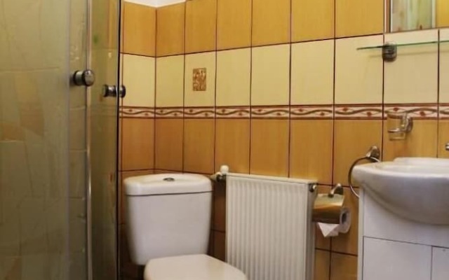 Harmont Montis (dawna Zającówka) leśna enklawa w centrum miasta