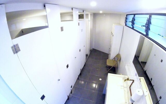 Hostal De La 57 - Hostel