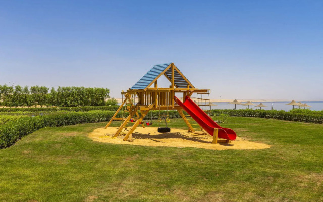 Byoum Lakeside Hotel