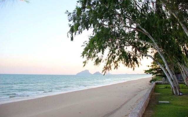 Natien Beach Villa