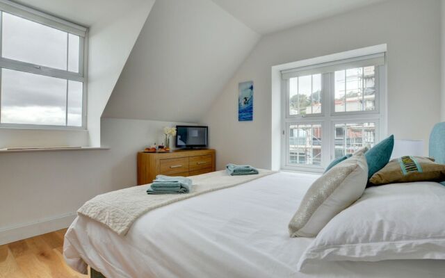 Spacious Holiday Home in Woolacombe Near Sea
