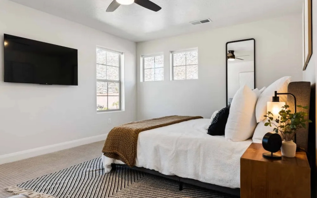 Life Is Suite 3 Bedroom Home