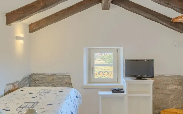 Spacious Country Villa With Private Pool