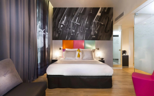 Lyric Hotel Paris