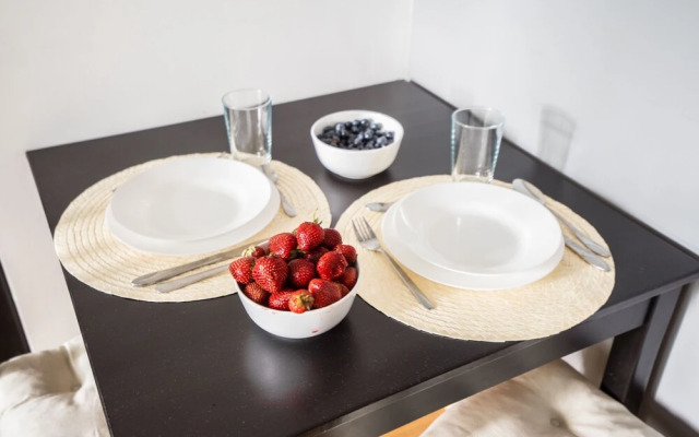 oompH Warsaw Central Deluxe Apartment