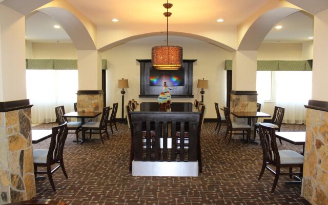 Holiday Inn Express & Suites Dallas Southwest-Cedar Hill by IHG