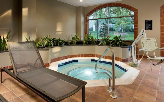 Embassy Suites by Hilton Dulles Airport