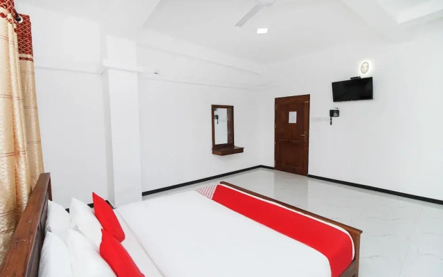 OYO 119 Lagoon Waves