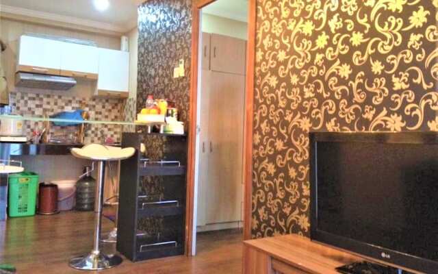 Pool View 2BR Mutiara Bekasi Apartment