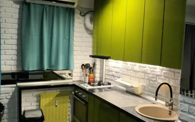 Manooy Studio 2