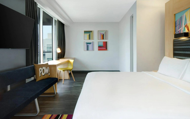 Aloft Oklahoma City Downtown - Bricktown