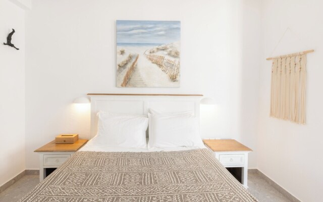 Parosquare Central Suites