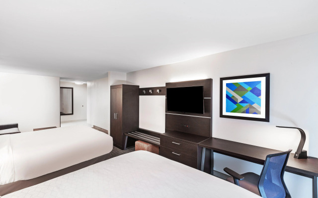Holiday Inn Express & Suites Baton Rouge East by IHG