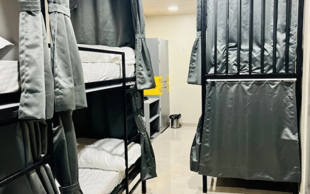 Shanti Inn Dormitory