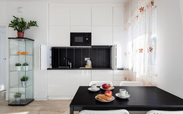 Warsaw-Aparts Bukowinska 2