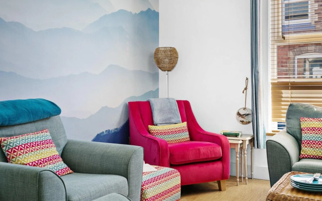 The Terrace - Light Bright Characterful Near Beaches