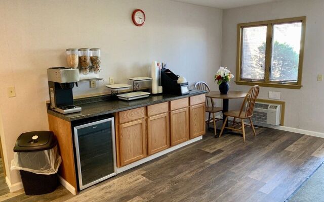 Executive Inn Cass City