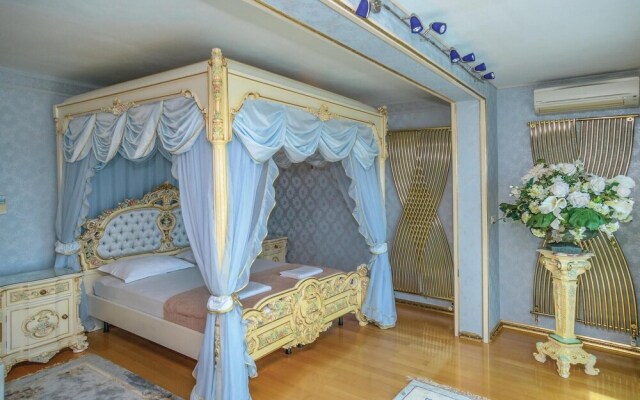 Stunning Home in Makarska with Hot Tub, Sauna & 9 Bedrooms