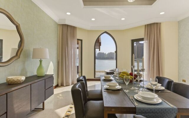 Bespoke Residences-Luxury Frond A Villas