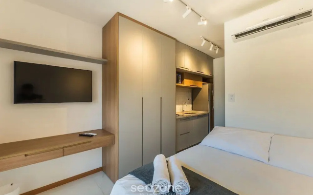 SMT - Building 750m From the Beach in Salvador