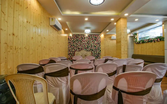 Fabhotel Happy Stay I