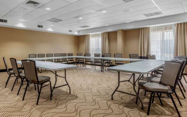 Comfort Suites Pelham Hoover I-65