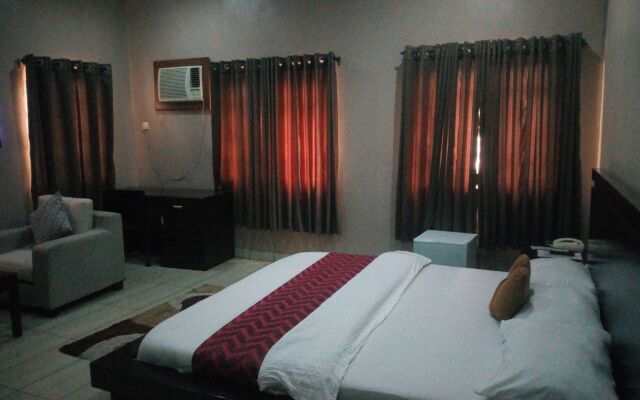 Peak Court Hotels