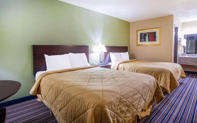 Econo Lodge Belton - Kansas City South