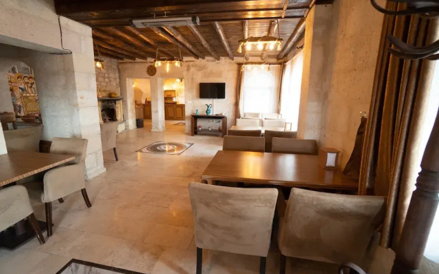 Helen Cave Suites