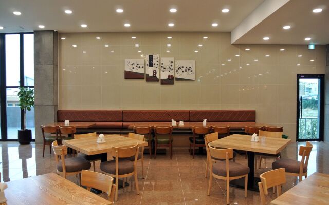 Jeju Noblesse Tourist Hotel