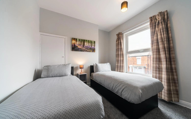 Serene Glam Lodge By Jesouth