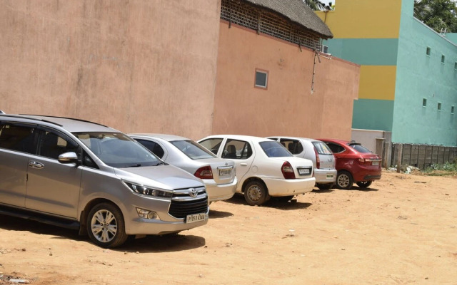 Sri Gokulam Guest House