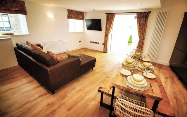 1 Bed Cottage - Plus Sofa Bed - Sleeps 4 - Pets