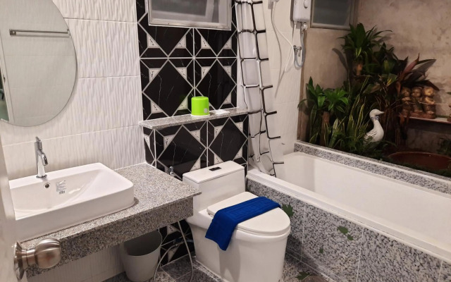 Fancy Carp Resort Hua-Hin